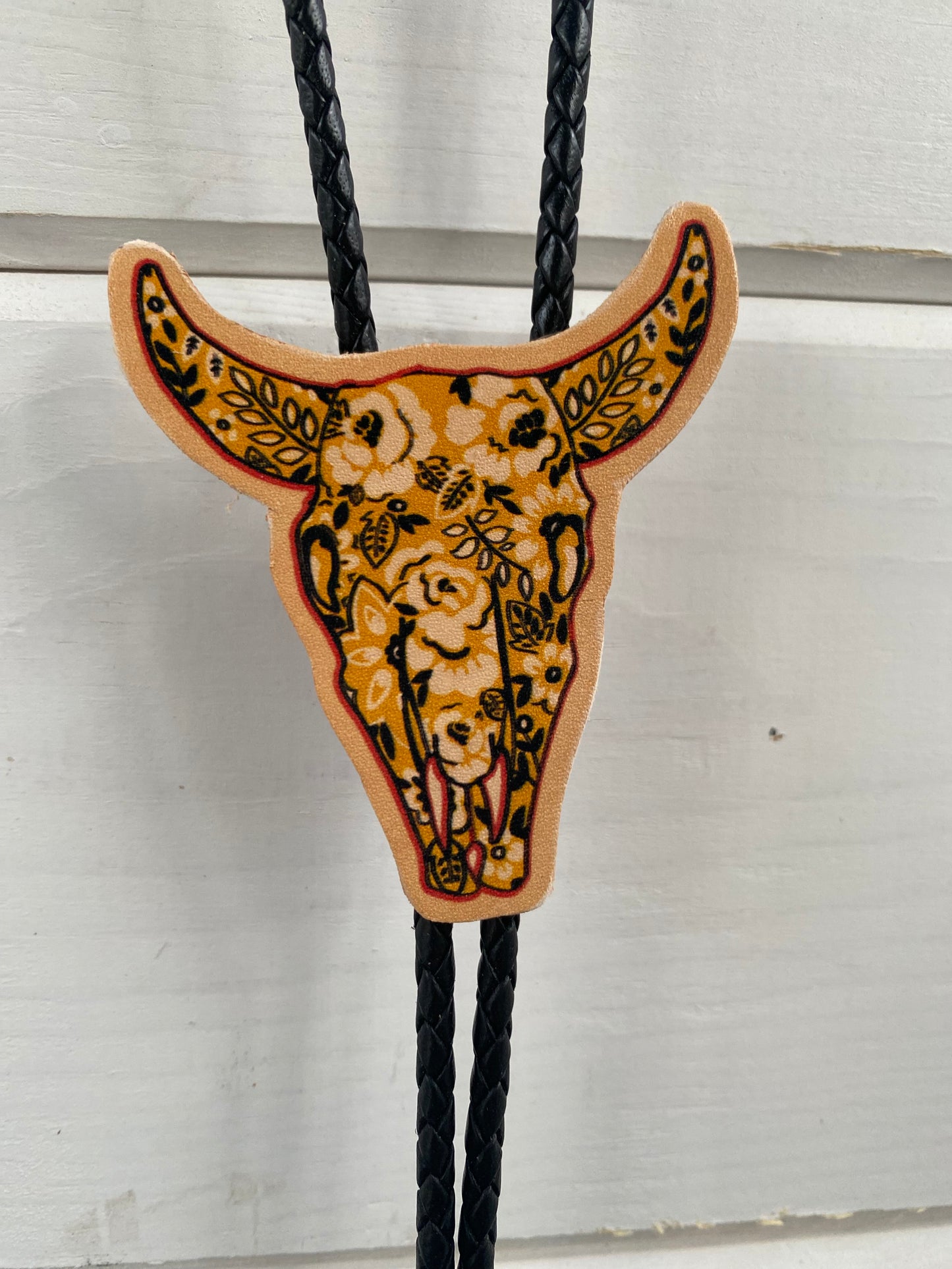 Banadana Cowskull Bolo