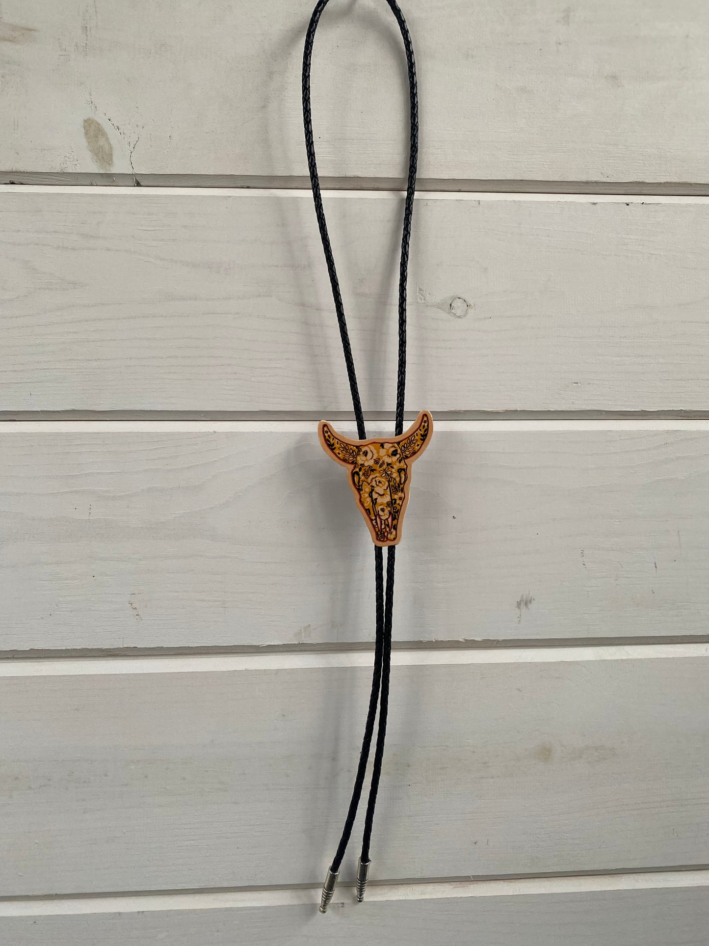 Banadana Cowskull Bolo