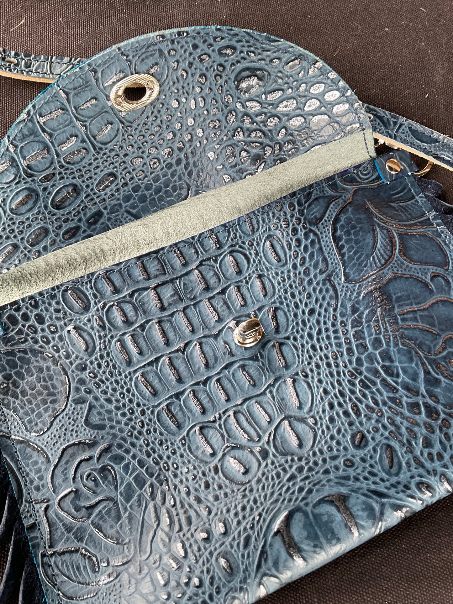 Midnight Croc Maria, Fringe