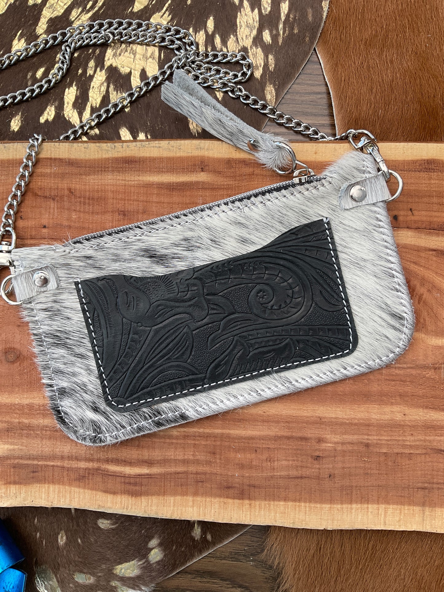 Mini Pearl Black & White