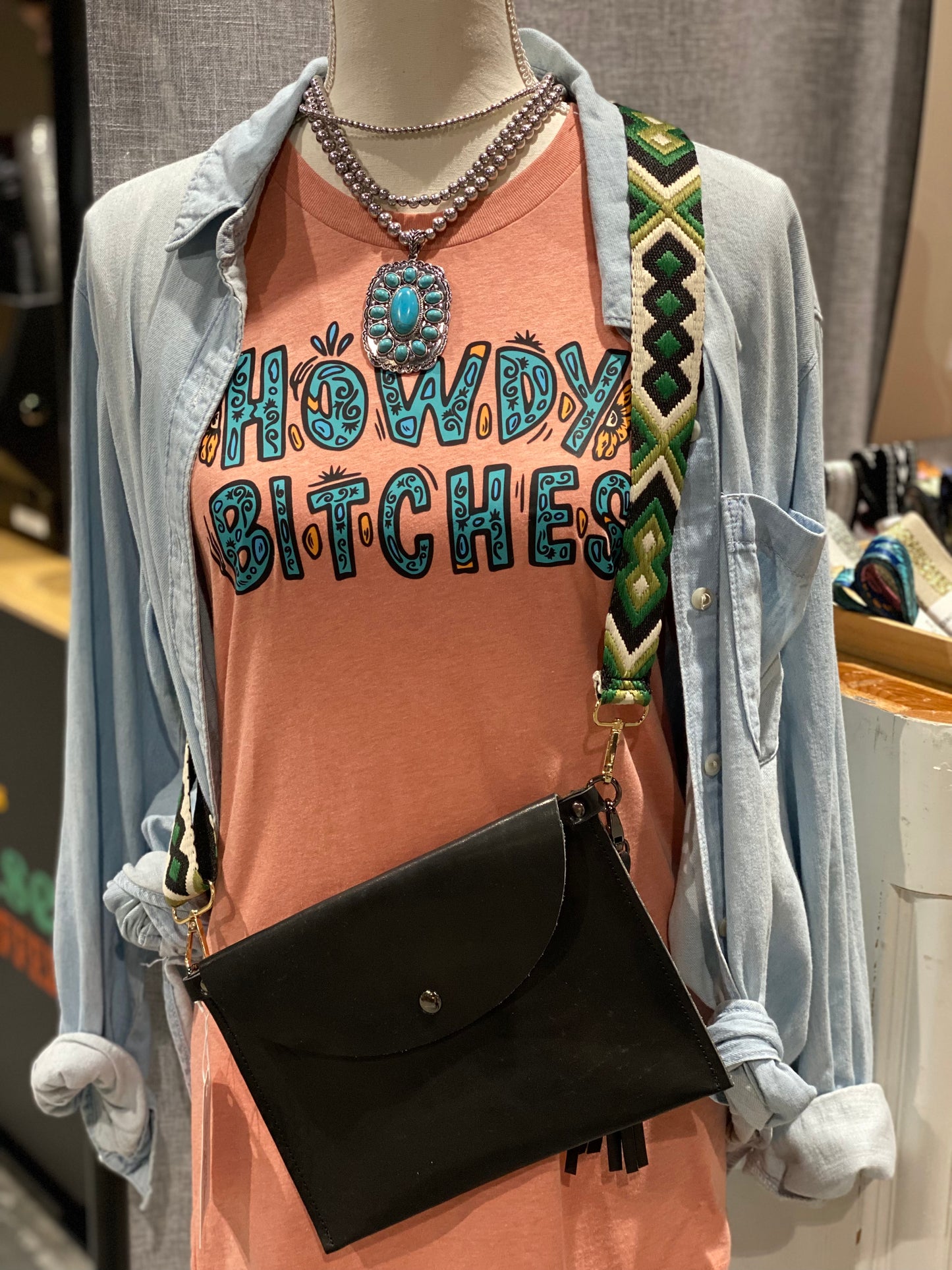 T-Shirt “Howdy B”